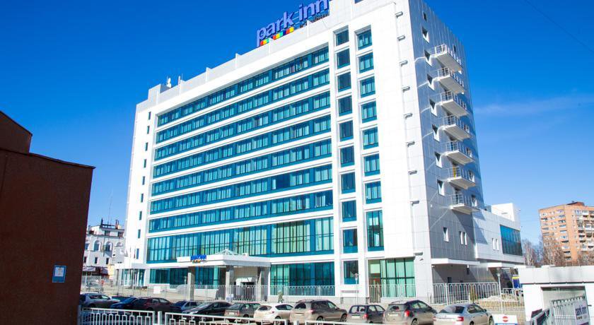 Гостиницы города ижевска. Ижевск паркинг гостиница. Отель Park Inn Ижевск. Radisson Ижевск. Ижевск гостиница Parkin.